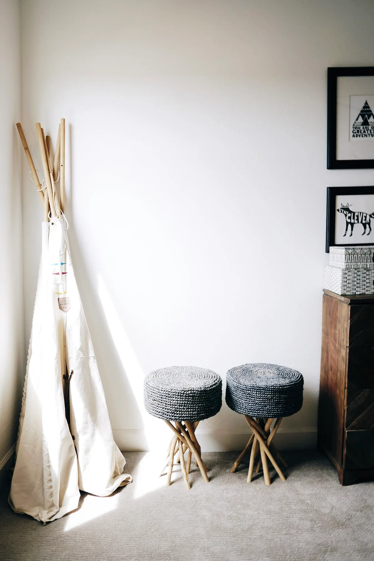 A high-tech fitness tracker on a wrist, displaying heart rate data with a clean, privacy-focused interface.